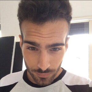 Meet your Posher, Posh